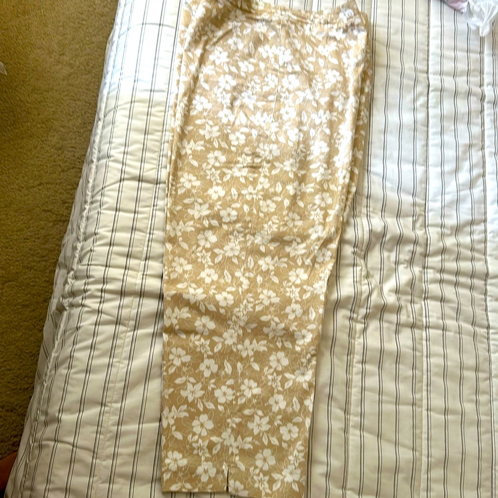 Liz Claiborne pants 100% cotton EUC